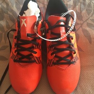 Adidas soccer cleats youth sz 2
